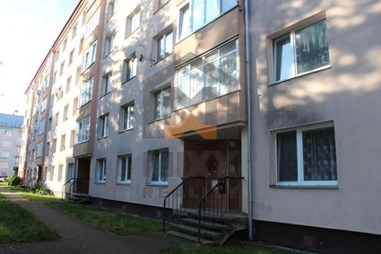 Byt 3+1, OV, lodžie, 65 m2, 4.NP ul.Dlouhá, Horní Slavkov, okr. Sokolov. - Fotka 3